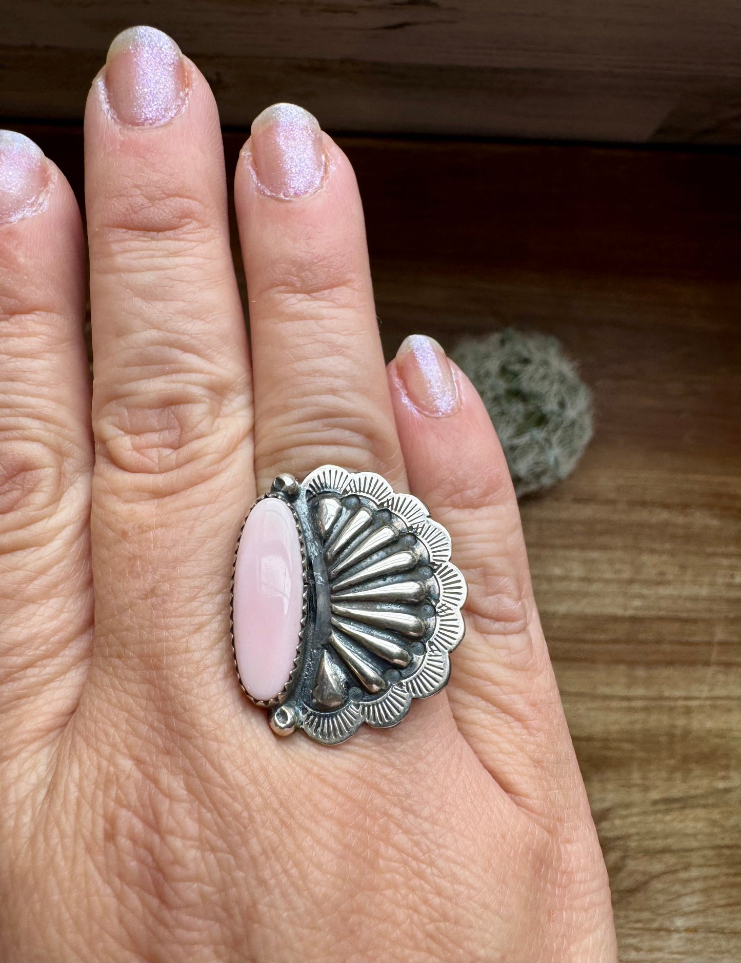 Ring -Size 7 - pink conch & sterling silver